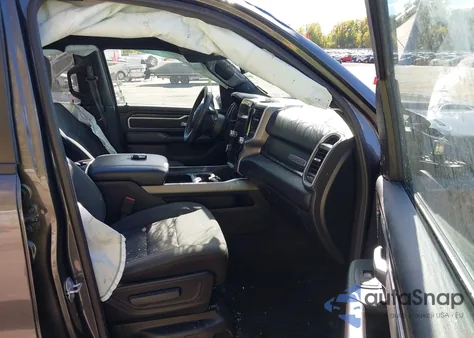 2021 Ram 1500 Big Horn 4X4 5'7 Box из США, поврежденный, VIN 1C6RRFFG3MN509679